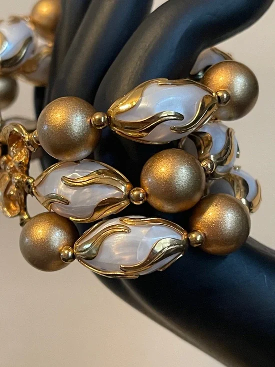 1950’s Deauville “Golden Cage” Faux Pearl Bracelet & Clip-on Earring Set - Picture 4 of 12